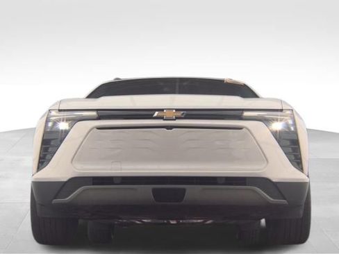 Used 2024 Chevrolet Blazer EV LT AWD/4WD image 3