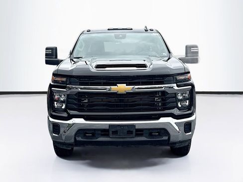 Certified 2024 Chevrolet Silverado 3500 LT image 2