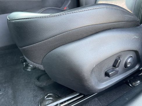 Used 2025 Jeep Compass Limited AWD/4WD image 22