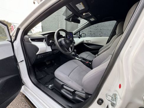 Used 2024 Toyota Corolla SE image 11