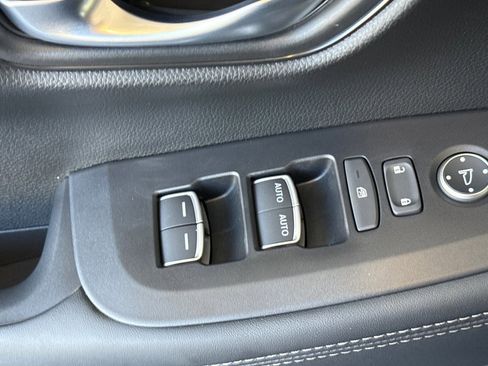 Certified 2026 Honda HR-V EX-L image 14