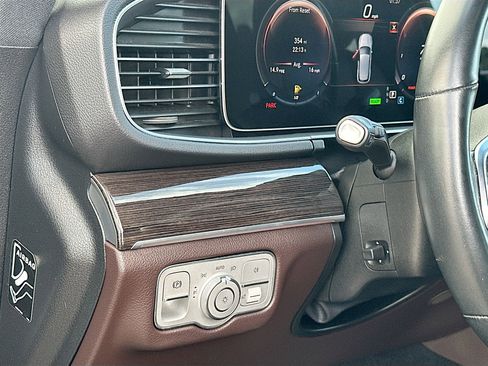 Used 2022 Mercedes-Benz GLE 450 4MATIC image 10