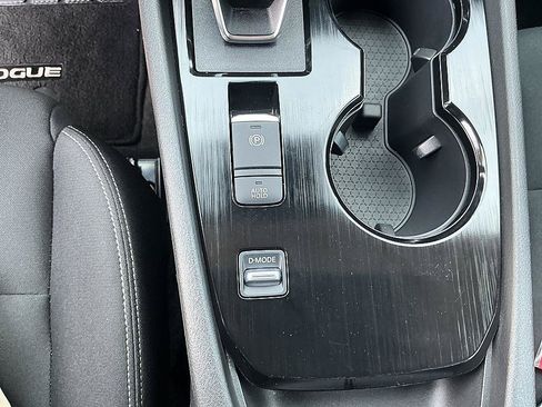 Certified 2023 Nissan Rogue S FWD image 21