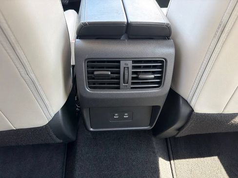Used 2026 Nissan Rogue SL AWD/4WD image 17