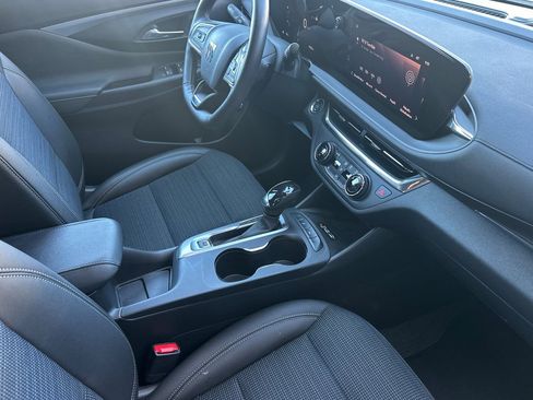 Used 2025 Buick Envista Preferred w/ Convenience I Package image 20