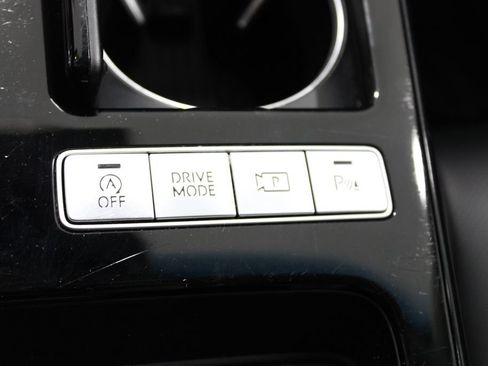 Used 2025 Genesis G80 2.5T AWD/4WD image 41
