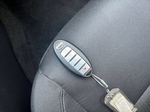 Used 2025 Nissan Altima 2.5 SV FWD image 21