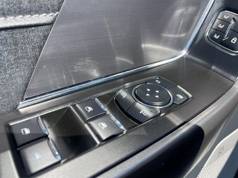 Used 2024 Ford F150 Lariat AWD/4WD image 22