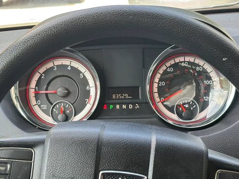 Used 2013 Dodge Grand Caravan SXT FWD image 17