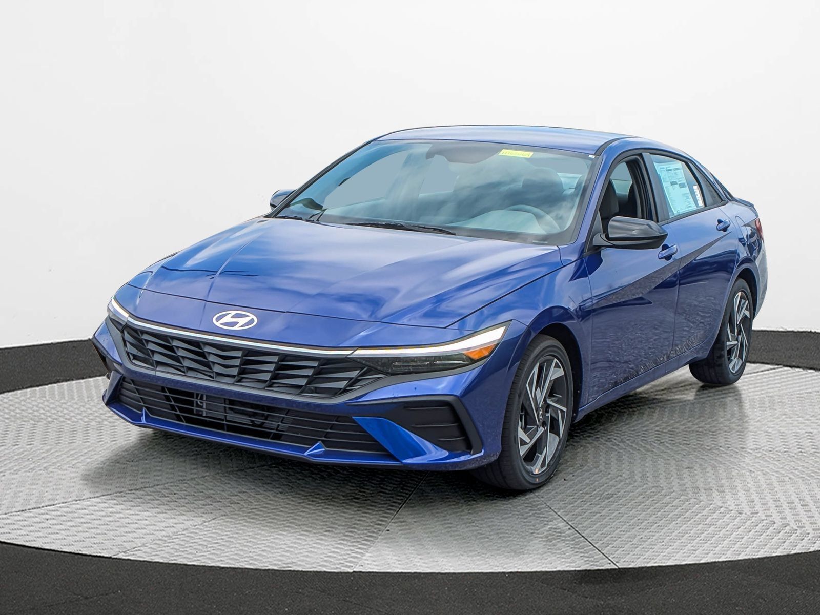 New 2025 Hyundai Elantra SEL FWD image 1