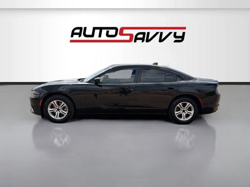 Used 2023 Dodge Charger SXT RWD image 4