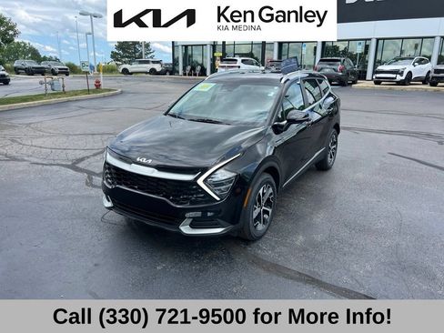 Certified 2024 Kia Sportage EX AWD/4WD image 3