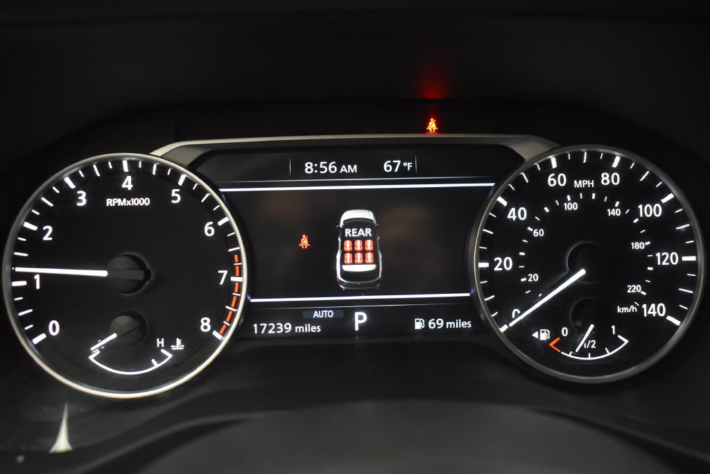 Used 2024 Nissan Pathfinder S AWD/4WD image 18