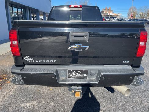 Used 2019 Chevrolet Silverado 2500 LTZ w/ Duramax Plus Package image 8
