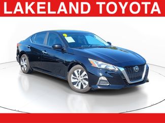 Used 2019 Nissan Altima 2.5 S image 1