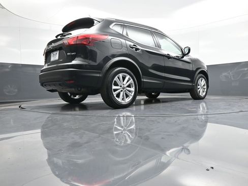 Used 2019 Nissan Rogue Sport SV image 28