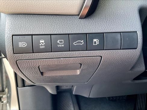 Used 2018 Toyota Camry XLE w/ Driver Assist Package FWD image 34