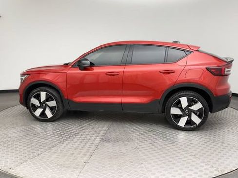 Certified 2023 Volvo C40 P8 Recharge Ultimate w/ Protection Package Premier AWD/4WD image 5