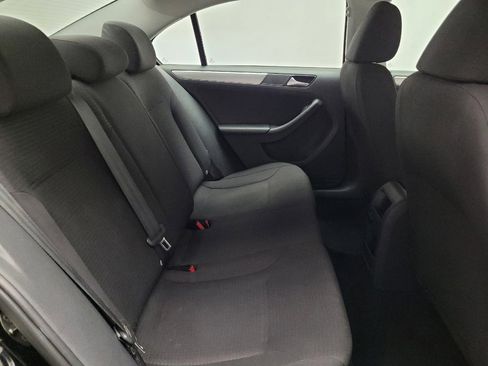 Used 2015 Volkswagen Jetta SE FWD image 19