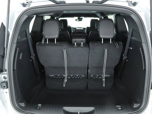 New 2026 Chrysler Pacifica Select image 14