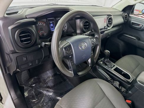 Used 2020 Toyota Tacoma SR image 16