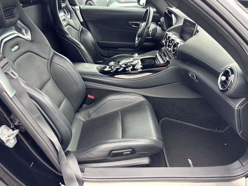 Used 2018 Mercedes-Benz AMG GT C image 13