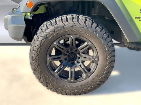 Used 2016 Jeep Wrangler Unlimited Sport w/ Max Tow Package image 12