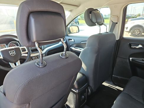 Used 2018 Dodge Journey SE w/ Connectivity Group image 8