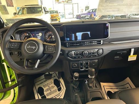 New 2025 Jeep Gladiator Sport w/ Premium Package image 12