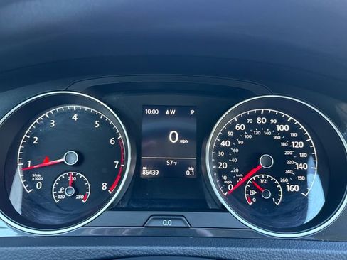 Used 2019 Volkswagen Golf Alltrack SE image 17