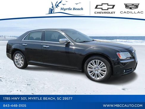 Used 2013 Chrysler 300 C image 1