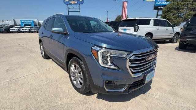 Used 2024 GMC Terrain SLT AWD/4WD image 2