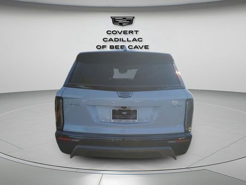 New 2026 Cadillac Vistiq Sport w/ LPO, Floor Liner Package image 8