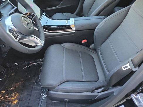 Used 2026 Mercedes-Benz C 300 4MATIC Sedan image 19