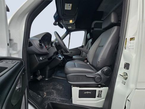 New 2026 Mercedes-Benz Sprinter 2500 image 17