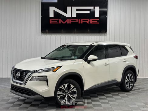 Used 2021 Nissan Rogue SV FWD image 1