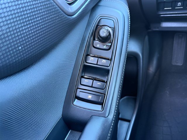 Used 2023 Subaru Forester Premium AWD/4WD image 23