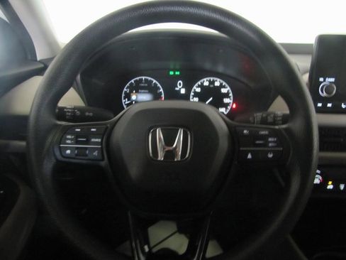 Certified 2025 Honda HR-V LX image 3