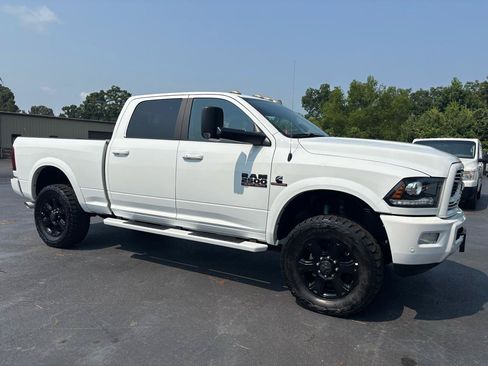 Used 2018 RAM 2500 Laramie w/ Sport Appearance Group AWD/4WD image 2