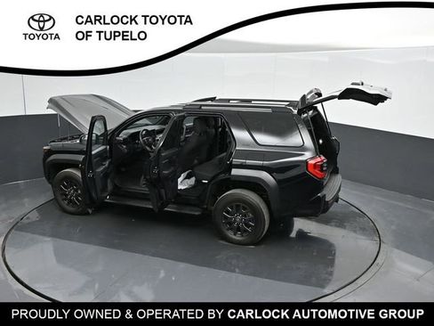Used 2025 Toyota 4Runner SR5 AWD/4WD image 59