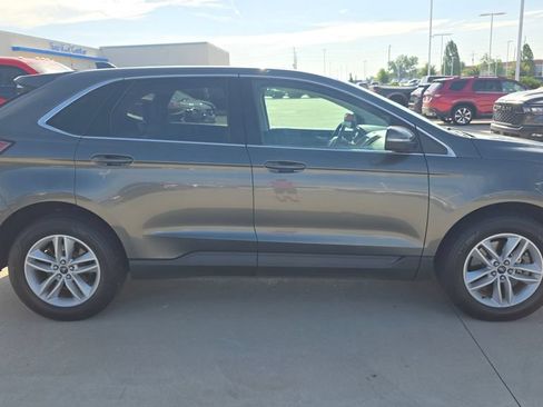 Used 2017 Ford Edge SEL w/ Equipment Group 201A AWD/4WD image 6