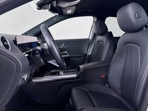 Certified 2026 Mercedes-Benz GLA 250 4MATIC image 18