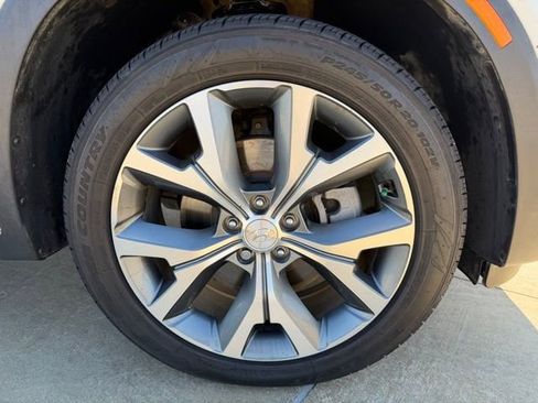 Used 2021 Hyundai Palisade SEL w/ Premium Package image 9