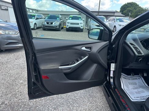 Used 2013 Ford Focus ST FWD image 11