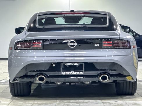Used 2024 Nissan Z Performance w/ Floor Mat Package image 10