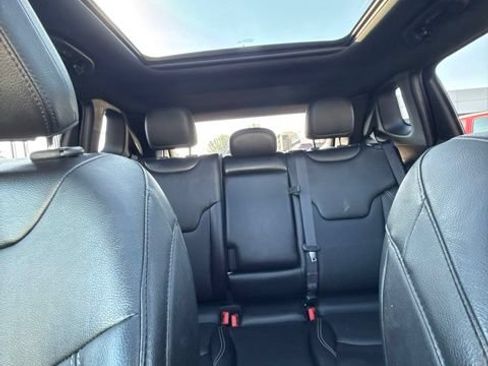 Used 2022 Jeep Compass High Altitude AWD/4WD image 17
