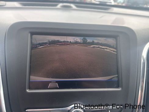 Used 2021 Chevrolet Equinox LT w/ Driver Convenience Package AWD/4WD image 22
