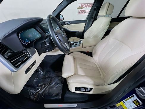 Used 2022 BMW X5 xDrive45e w/ Executive Package image 25