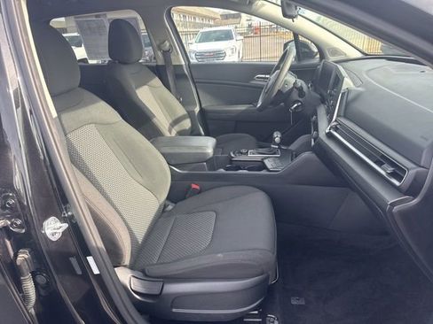 Used 2024 Kia Sportage LX image 18