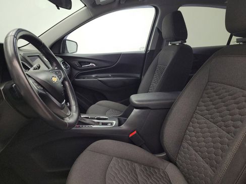 Used 2021 Chevrolet Equinox LT image 17